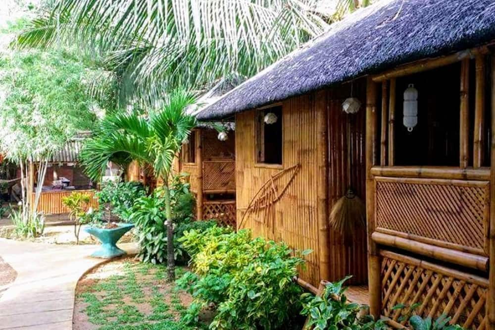 HangOut Beach & Resort
