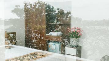 Deluxe Double Room | In-room safe, desk, free WiFi