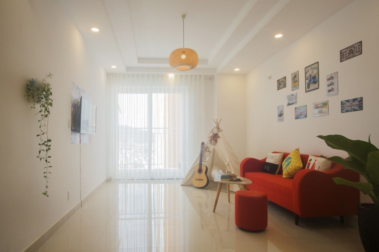 Apartment, 1 Bedroom | Living room | Smart TV