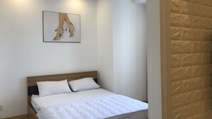 อพาร์ทเมนท์, 3 ห้องนอน | โต๊ะทำงาน, เตารีด/โต๊ะรีดผ้า, Wi-Fi ฟรี, ผ้าปูที่นอน