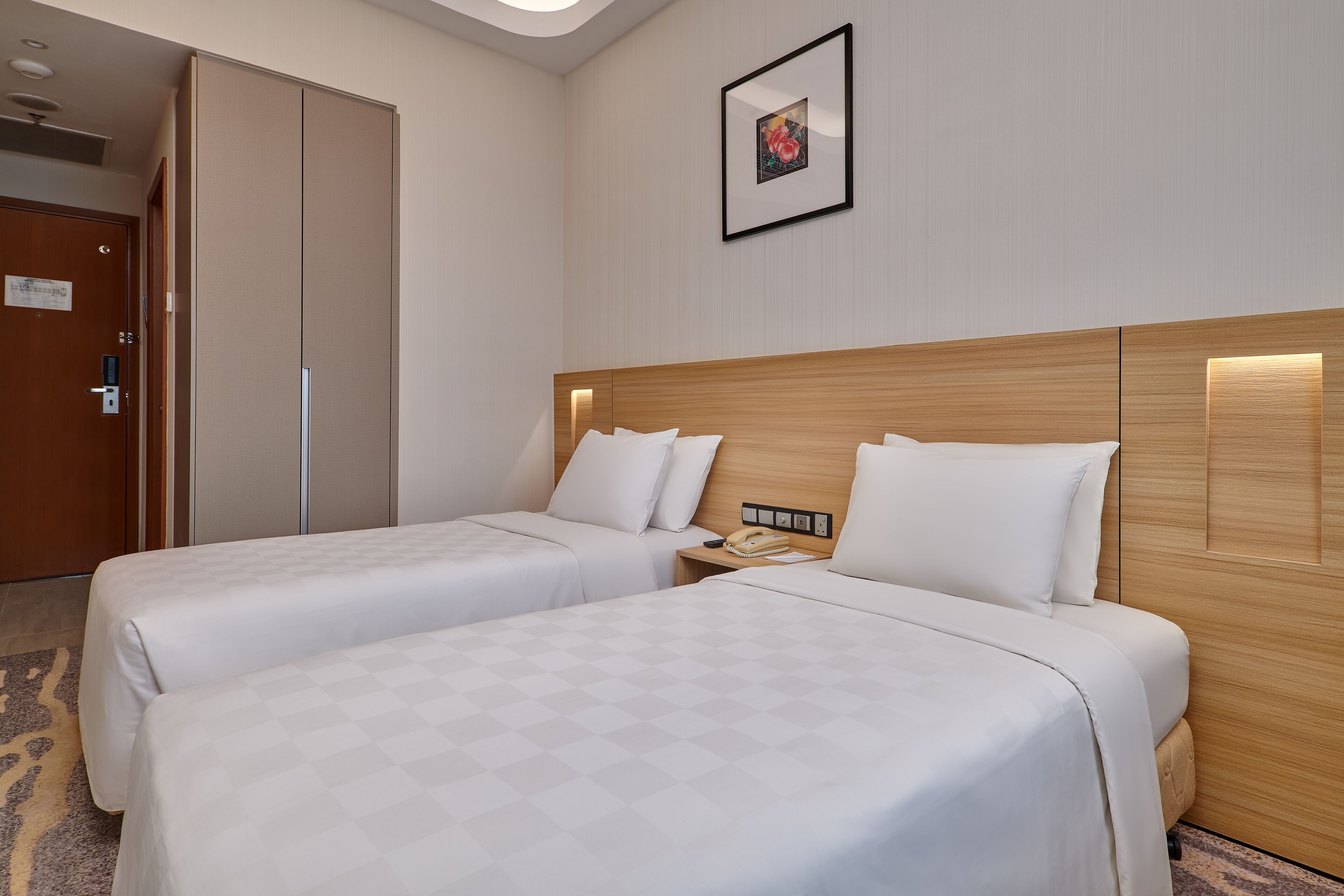 superior room, 1 single bed, city view | in-room safe, desk, soundproofing, iron/ironing board