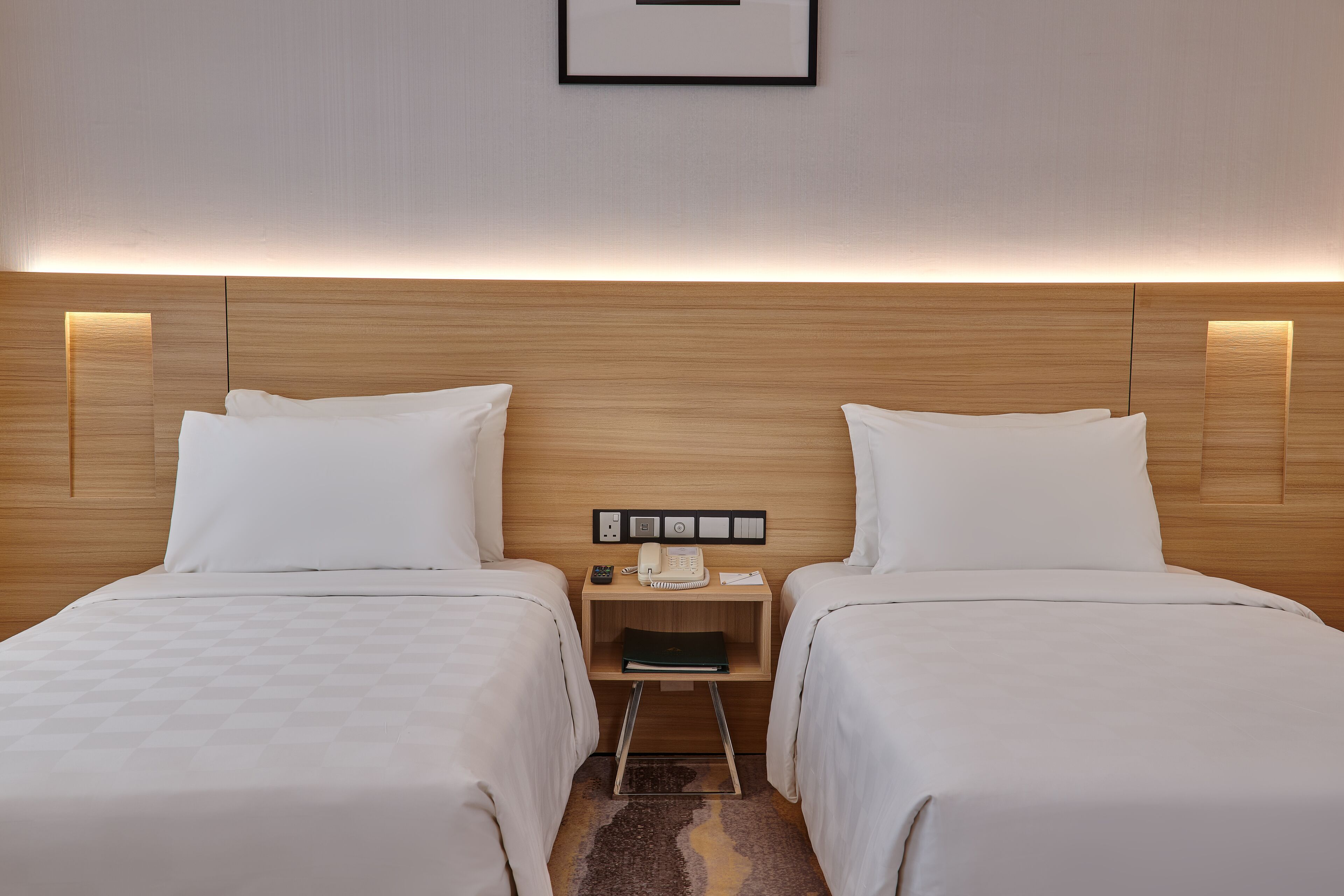 superior room, 1 single bed, city view | in-room safe, desk, soundproofing, iron/ironing board