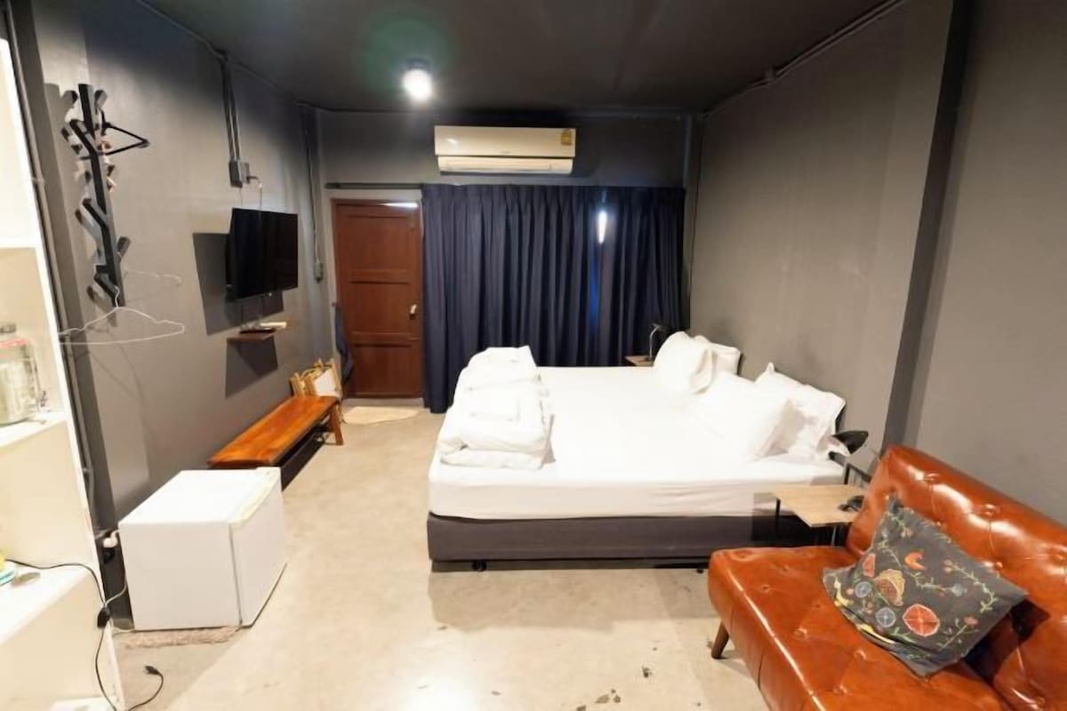 Deluxe Private Room With Balcony