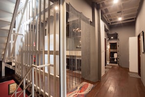 Free WiFi, bed sheets - Tian Tian Hostel (Bangkok)
