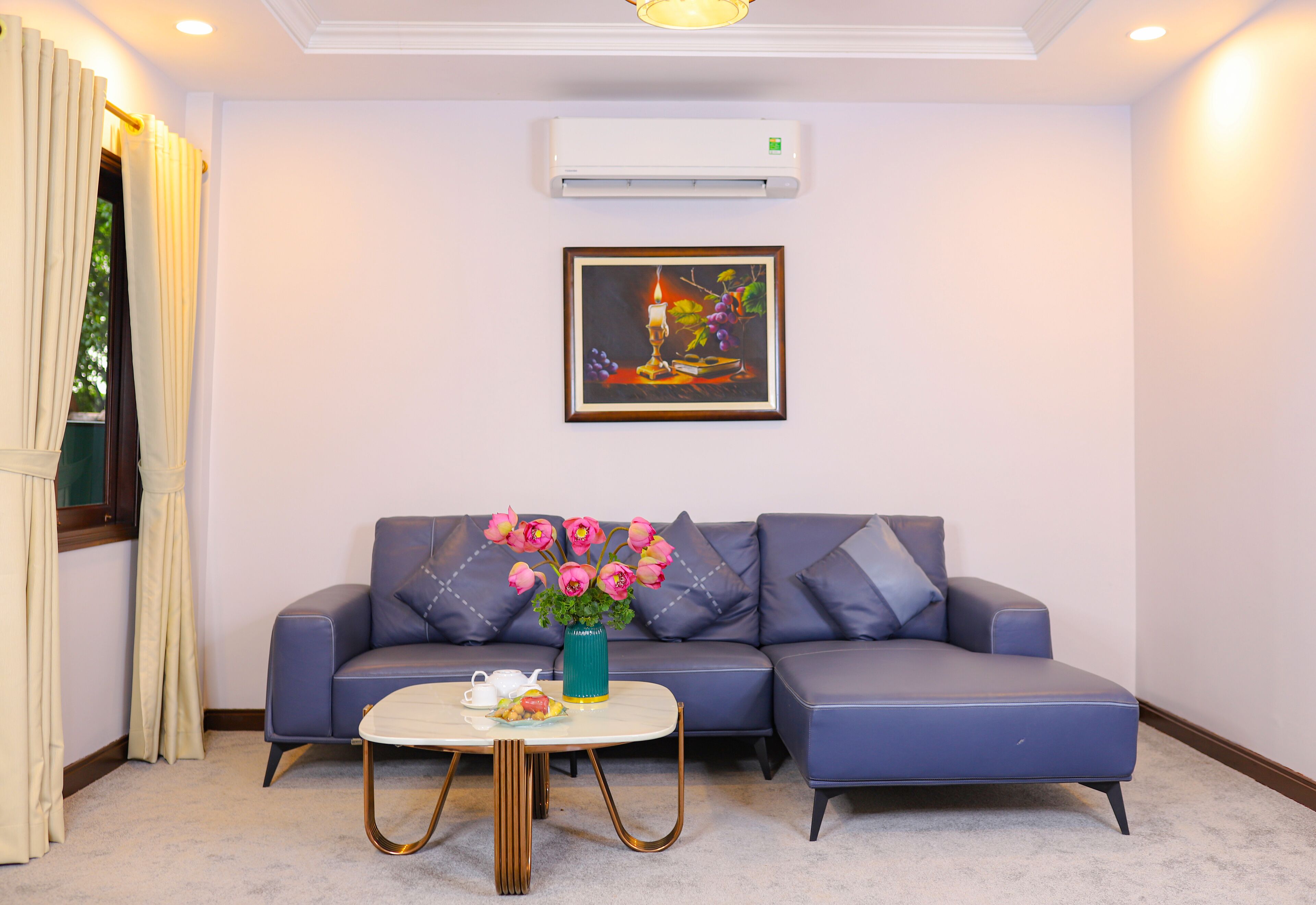 luxury suite | 1 bedroom, minibar, in-room safe, individually decorated