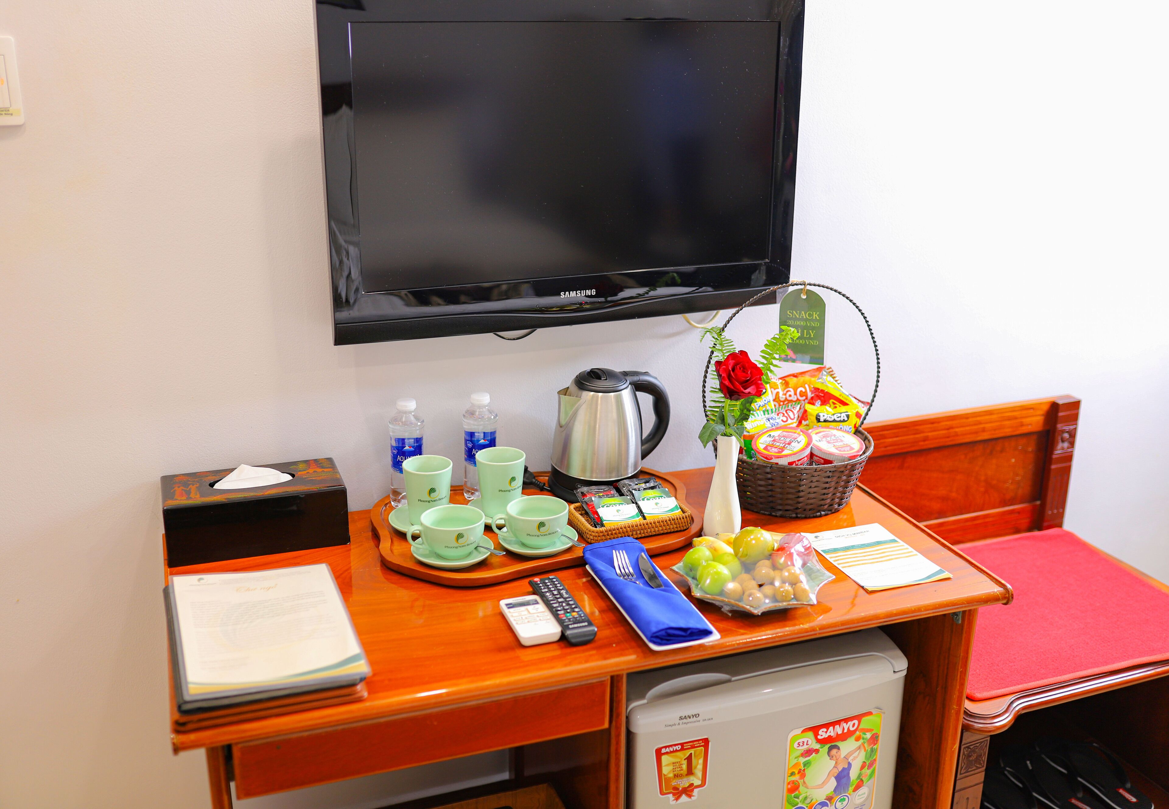 shower, free toiletries, hair dryer, bathrobes