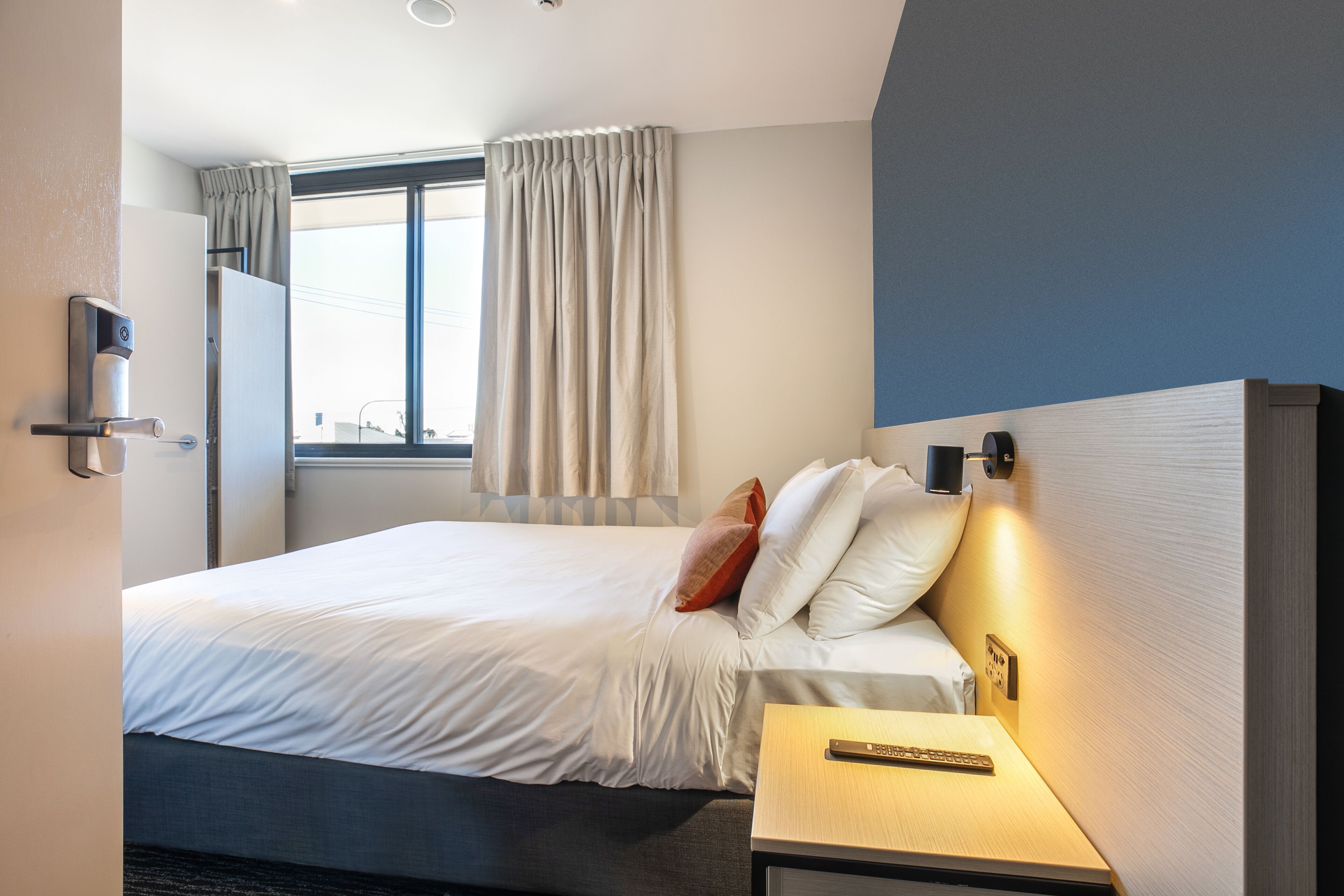 desk, laptop workspace, soundproofing, iron/ironing board