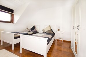 Condo Premium, 2 habitaciones, vista al jardín | Ropa de cama de alta calidad, escritorio y insonorización