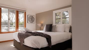 House, 2 Bedrooms, Ocean View (The House) | Soundproofing, iron/ironing board, travel crib, free WiFi