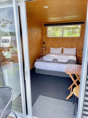 Cabaña Deluxe, 1 cama de matrimonio | Wifi y ropa de cama