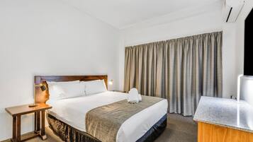 Hypo-allergenic bedding, individually furnished, desk, blackout curtains