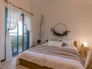 2 bedrooms, free WiFi - Beautiful private villa with private pool, A/C, hot tub, WIFI, TV, patio and pets allowed (Umag)