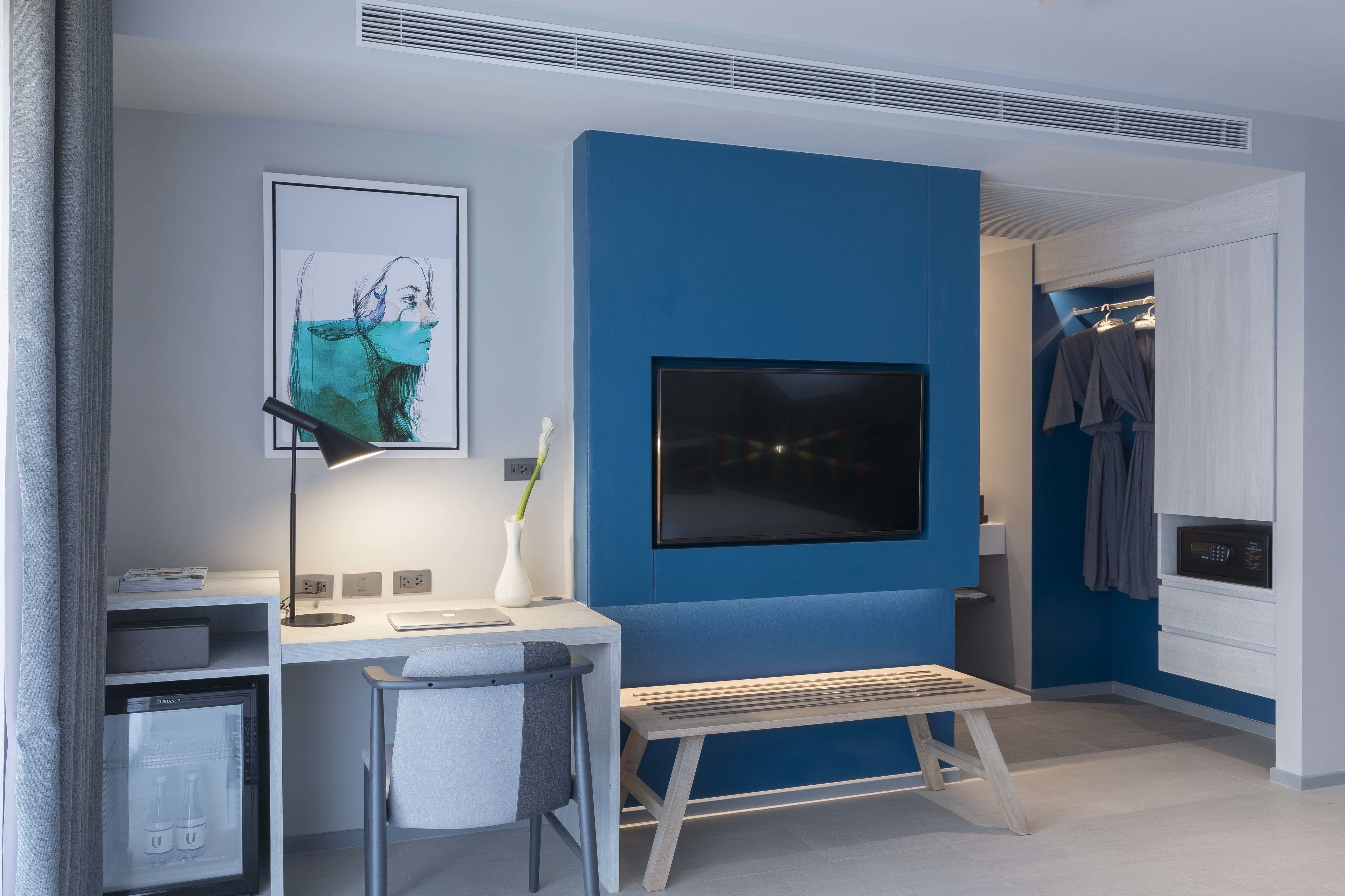 deluxe room ( 24 hours use of room ) | room amenity