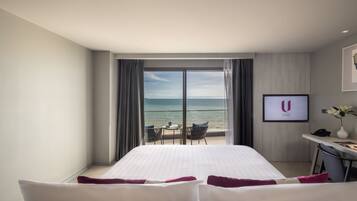 Deluxe Panoramic Seaview ( 24 Hours Use of Room )