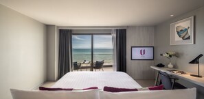 Deluxe Panoramic Seaview ( 24 Hours Use of Room )