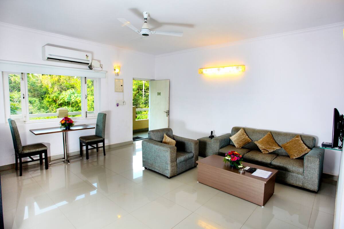 Suite Deluxe, 1 cama King size, para no fumadores, vista a la alberca | Vista desde la habitación