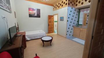 Rollaway beds, free WiFi