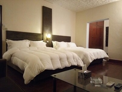 Shelton's Accommodator