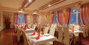 Tägliches inbegriffenes Frühstücksbuffet