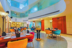 Restaurant - Hyphen Business Hotel (Noida)
