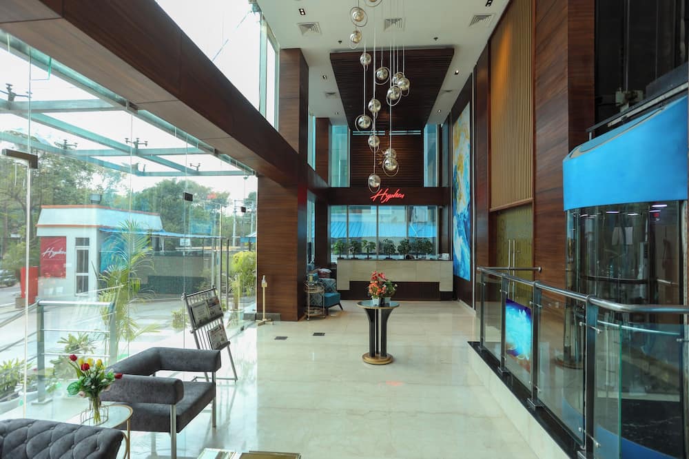 Hyphen Business Hotel