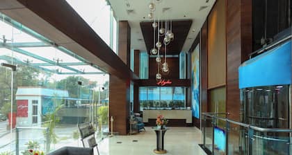 Hyphen Business Hotel