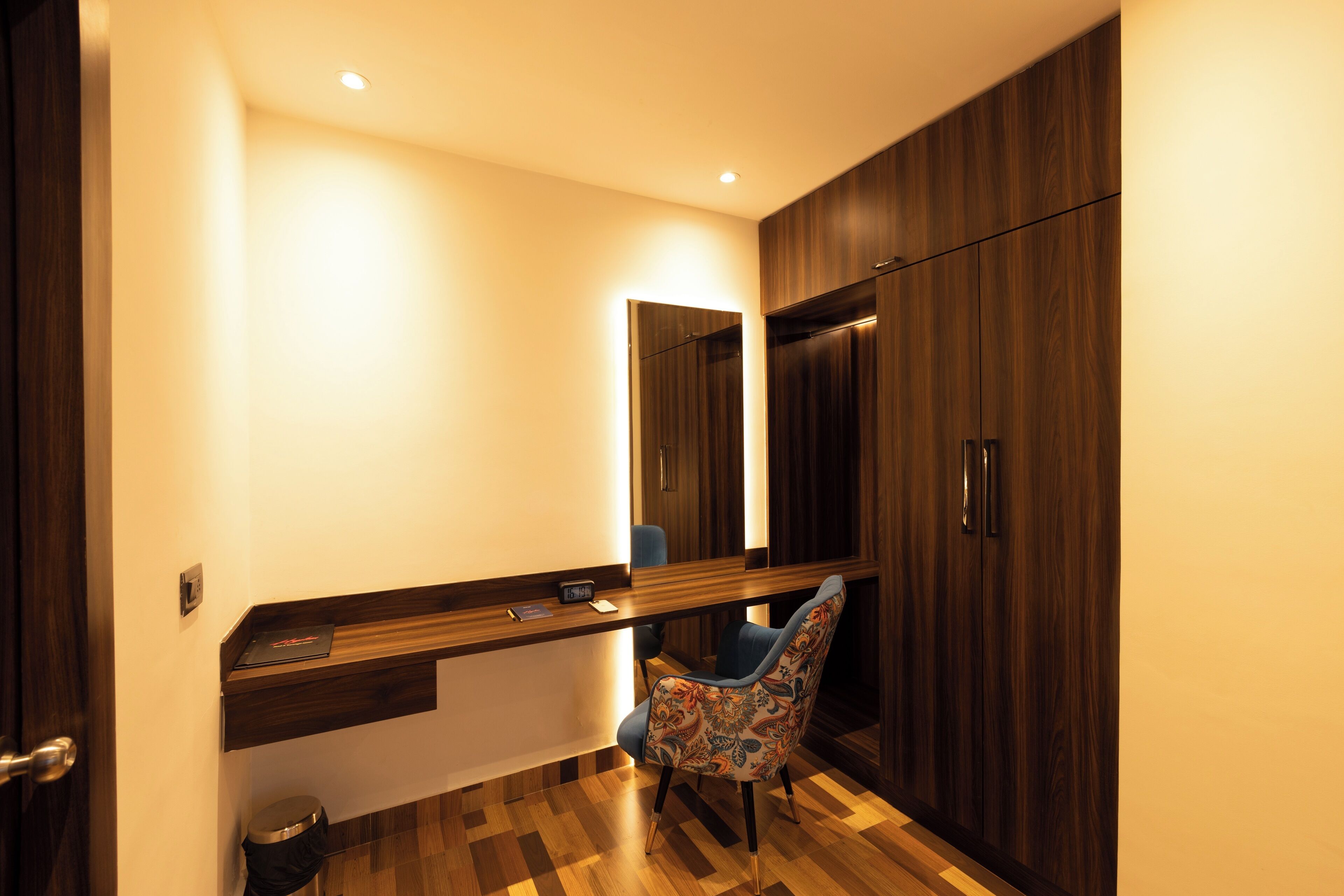Foto - Hyphen Business Hotel