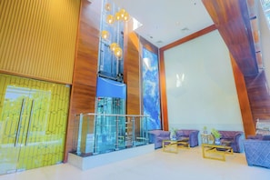 Lobby sitting area - Hyphen Business Hotel (Noida)