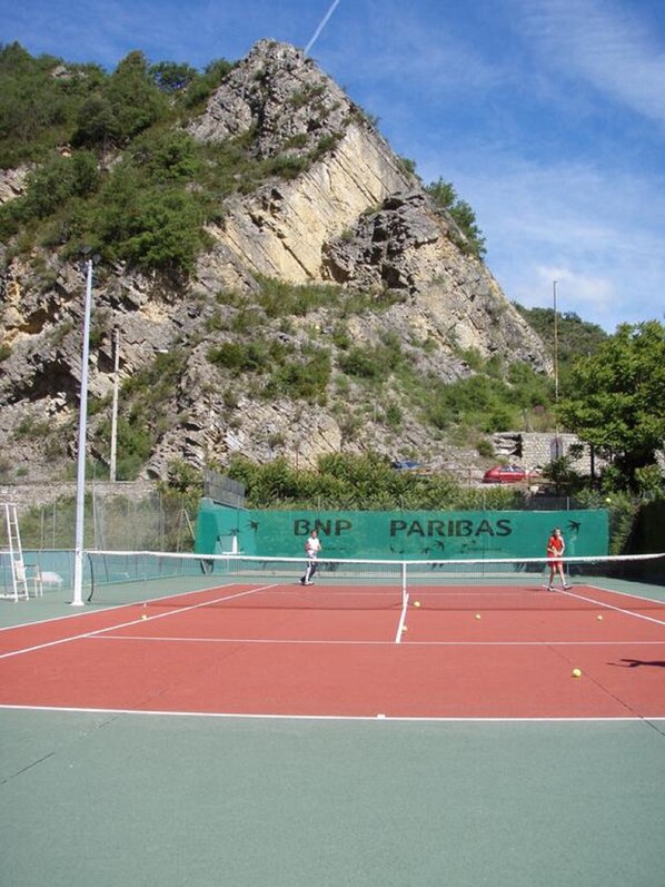Sport court