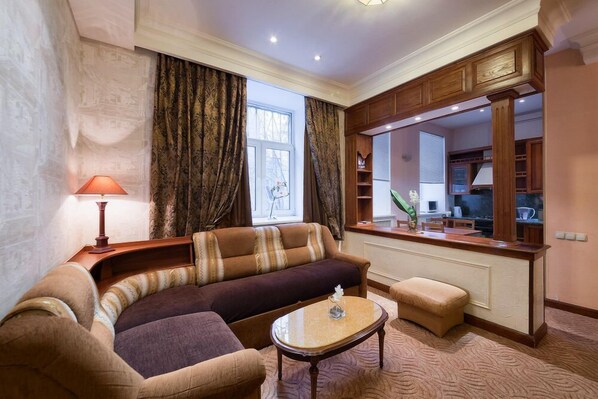 Iron/ironing board, cots/infant beds, free WiFi, bed sheets - Kvart Boutique Residence Tverskaya (Moscow)