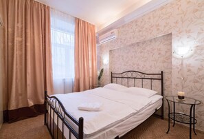 Iron/ironing board, cots/infant beds, free WiFi, bed sheets - Kvart Boutique Residence Tverskaya (Moscow)