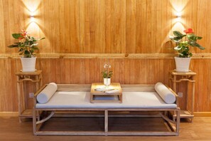 Villa, 4 Bedrooms | Desk, blackout curtains, free WiFi - PingYao Jinxuan Inn (Jinzhong)