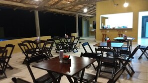 Free daily full breakfast  - Pousada Mirante dos Ipês (Guape)