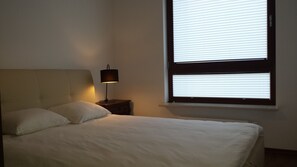 Exclusive Apartment, 1 Bedroom | 1 bedroom, Select Comfort beds, iron/ironing board, free WiFi - J&K Apartaments (Warsaw)