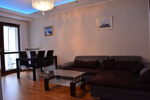 Exclusive Apartment, 1 Bedroom | Living room