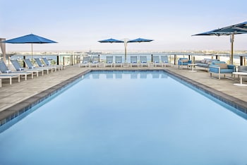 Outdoor pool, open 8:00 AM to 9:00 PM, free cabanas, pool umbrellas at InterContinental San Diego by IHG
