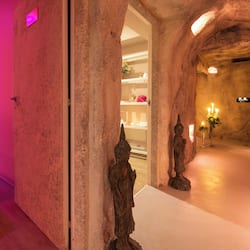 Sauna, bain à remous, hammam, soins corporels