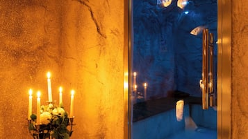 Sauna, poreallas, höyrysauna, vartalohoitoja, syväkudoshierontaa