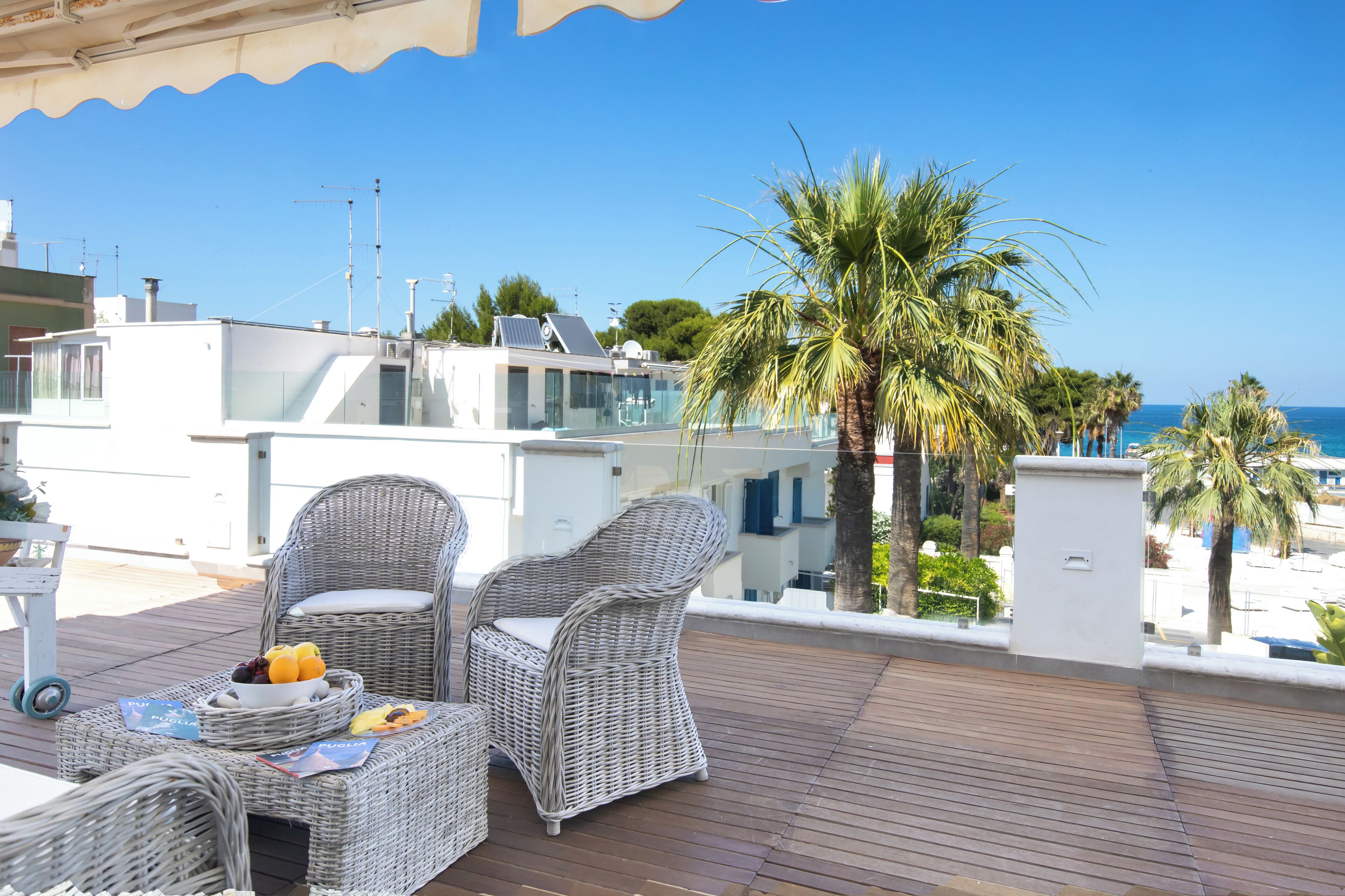 Luxury Condo | Terrace/patio