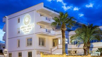 Facciata della struttura