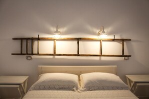 Minibar, desk, soundproofing, iron/ironing board - Tenuta Palmira (Salve)