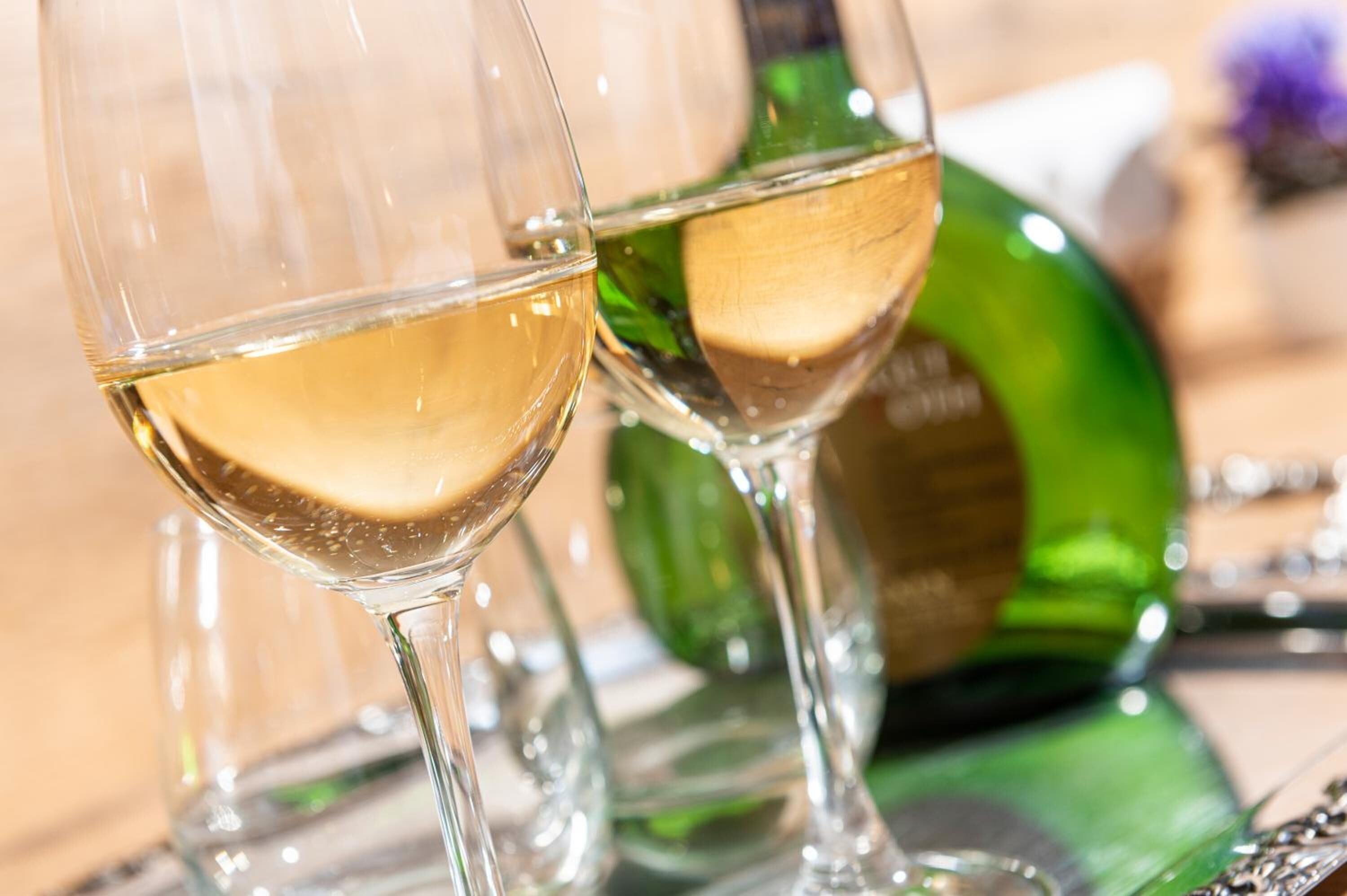 breakfast, lunch, dinner served; german cuisine