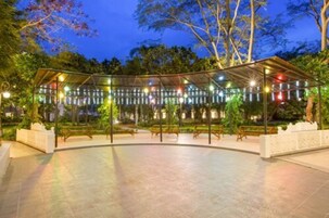 Área de parrillas y picnic