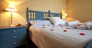 Desk, free WiFi, bed sheets, wheelchair access