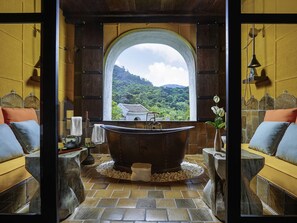 Junior Suite, 1 King Bed, Pool View (Legacy Privileges) | Premium bedding, minibar, in-room safe, desk - Legacy Yen Tu - MGallery (Uong Bi)