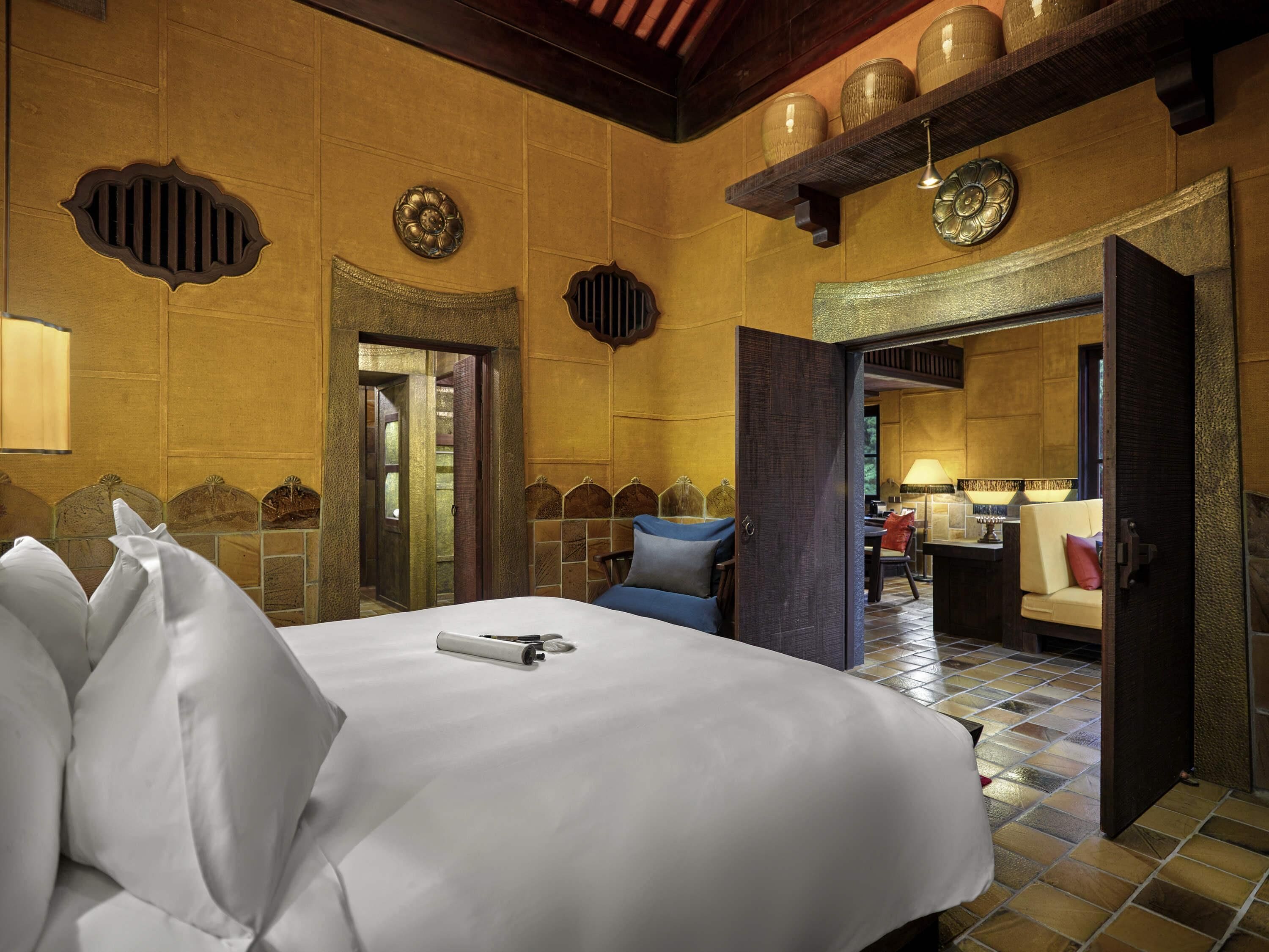 Presidential Suite, 1 King Bed | Premium bedding, minibar, in-room safe, desk
