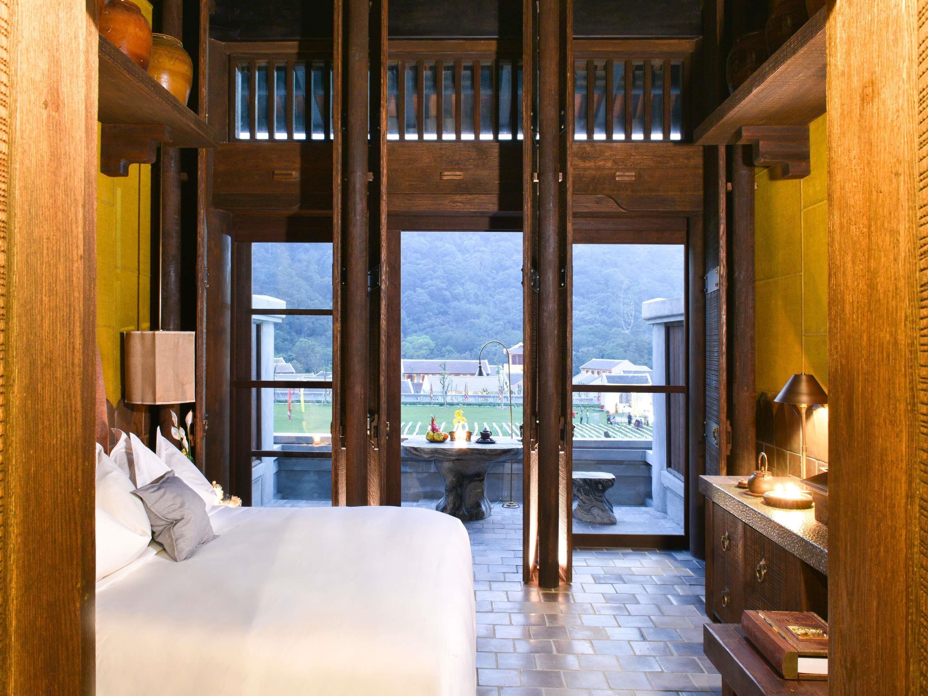 Ropa de cama de alta calidad y minibar 