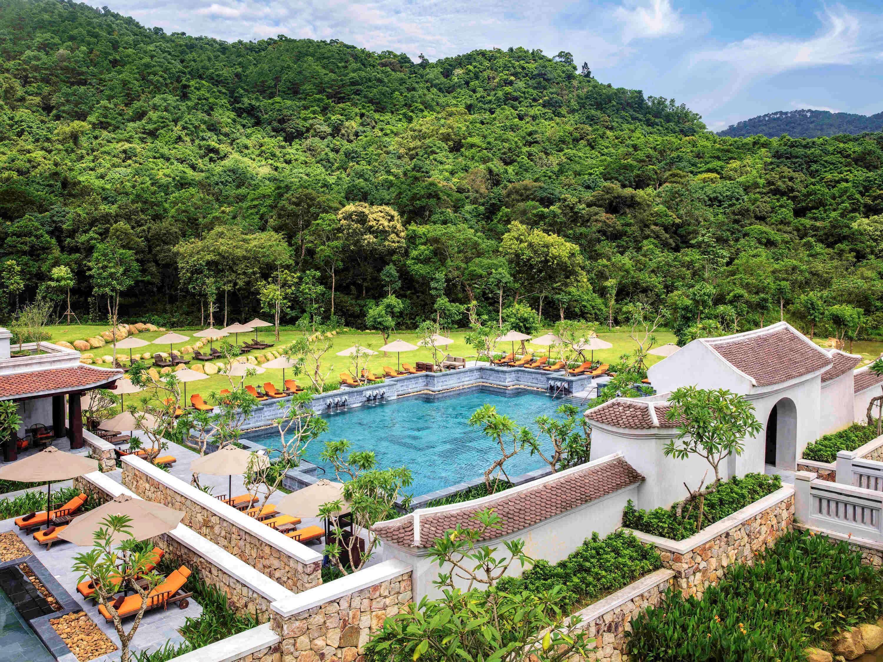 deluxe room, 1 king bed, pool view | view from room