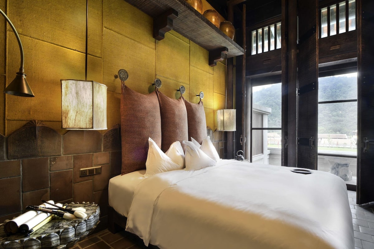 1 phòng ngủ, bộ đồ giường cao cấp, minibar, két bảo mật tại phòng