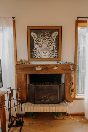 Family House | Living area | Flat-screen TV, video-game console